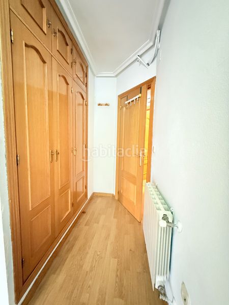 Foto f6c1a8b7-6c73-436d-be98-49f69805c702. Rent flat with heating in Valdeacederas Madrid