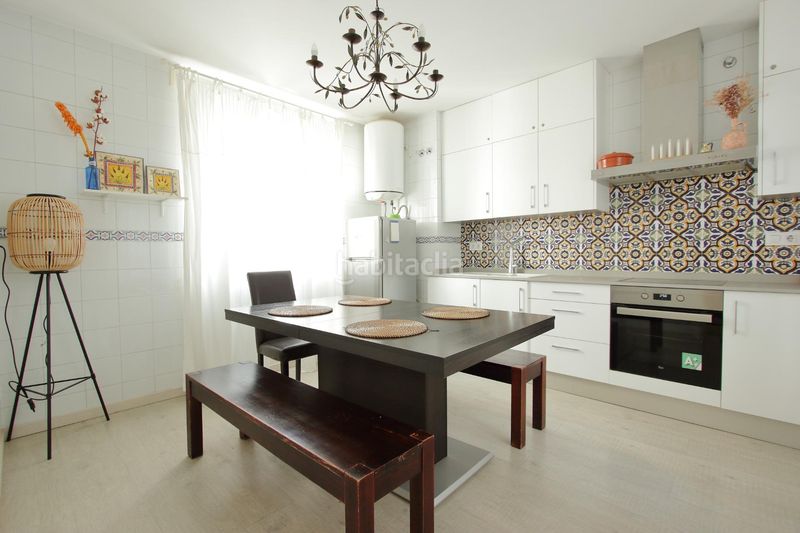 Foto 2c0668ca-a2e4-42a2-8191-6654fdc8bb80. Dúplex a Triana Casco Antiguo Sevilla