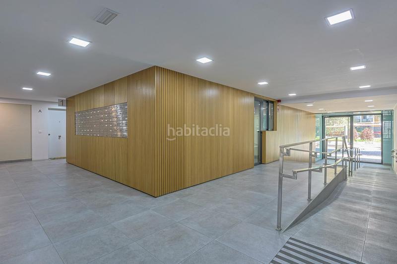 Foto 133745a2-b643-4d3f-b57b-fa1169355045. Pis amb aparcament piscina a colores - entreparques Sevilla