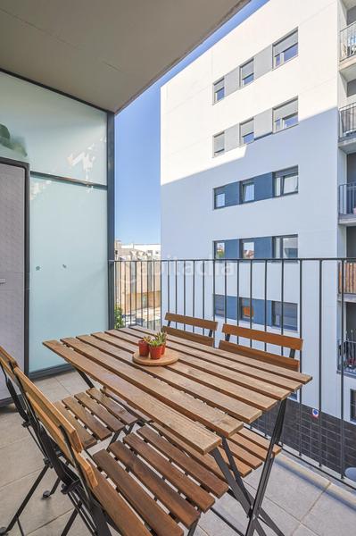 Foto 2143347a-5962-496e-bcd2-1861c5abdc16. Pis amb aparcament piscina a colores - entreparques Sevilla