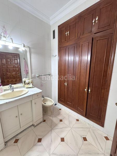 Foto 60afa889-fbff-4ec0-861a-6967acdf049b. Casa amb aparcament a Carmona