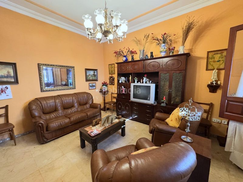 Foto 9dbb2be1-94d6-4355-a327-929f3e93b784. Casa amb aparcament a Carmona