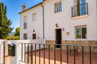 Semi detached house  Avenida camino de algodonales. Casa en venta en zahara de la sierra – espacio, comodidad y un e