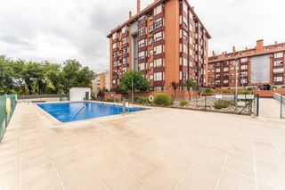 Piso  De la silvinita. Piso en venta zona centro villaverde