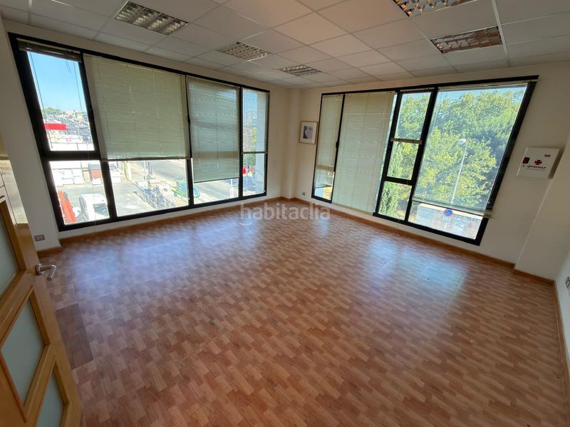 Foto 160138d0-aece-48e4-ad64-becdb91c84b6. Oficina  en venta en Centro Villaviciosa de Odón