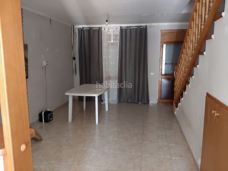 Foto 00a67664-4352-4d90-9d1d-069a48e2d37b. Casa adossada a cami d'el vendrell 30 a Roda de Barà