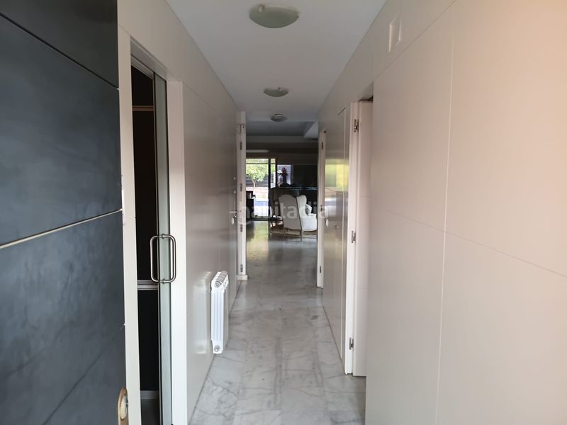 Foto 4fa7c52e-1db1-4635-a0b7-ae7d25985b93. Casa aparellada amb xemeneia calefacció aparcament piscina a Cambrils