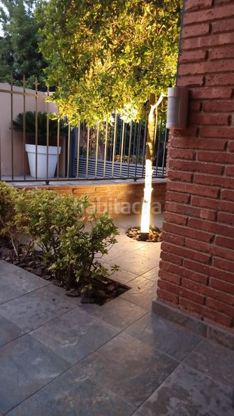 Foto 73bf3ede-9596-46f9-8479-4aa02a3b7a3b. Casa aparellada amb xemeneia calefacció aparcament piscina a Cambrils