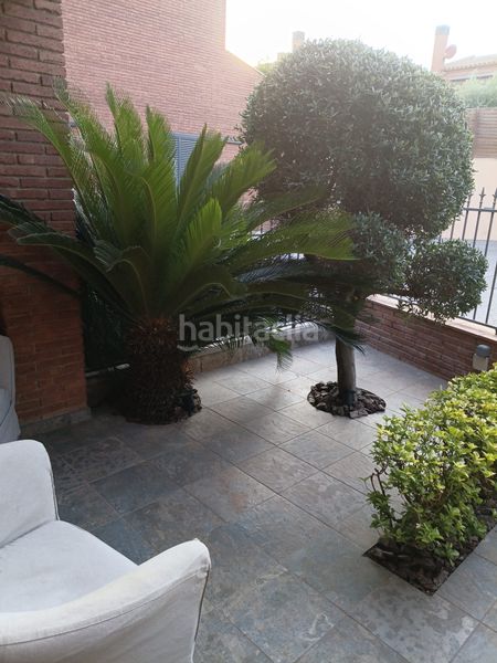 Foto 772f9a56-475d-47a3-963b-3232e8c301b6. Casa aparellada amb xemeneia calefacció aparcament piscina a Cambrils
