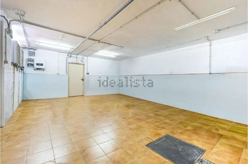 Foto a7c73948-ca43-4a3b-9dc6-7f08d5524130. Casa aparellada amb xemeneia calefacció aparcament piscina a Cambrils