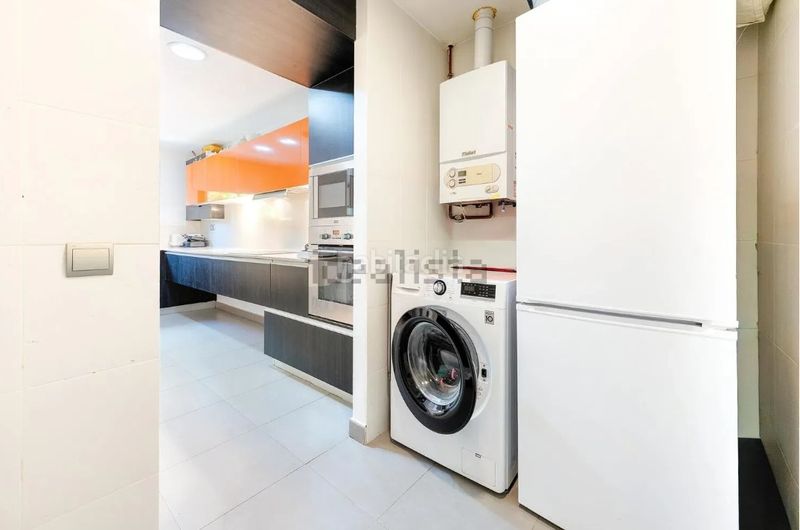 Foto bd437b1e-0684-4122-bd1b-361a712295e0. Casa aparellada amb xemeneia calefacció aparcament piscina a Cambrils