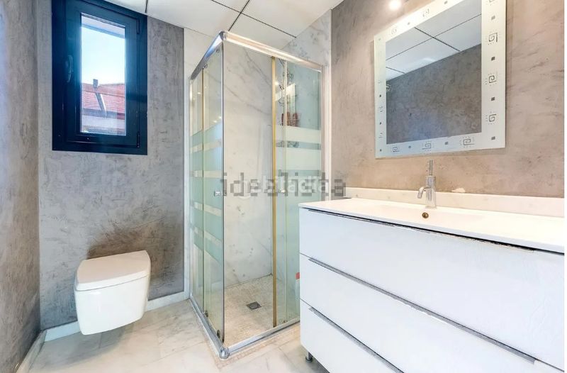 Foto ec974fe0-c162-4ba2-9062-dc79db9df61c. Casa aparellada amb xemeneia calefacció aparcament piscina a Cambrils