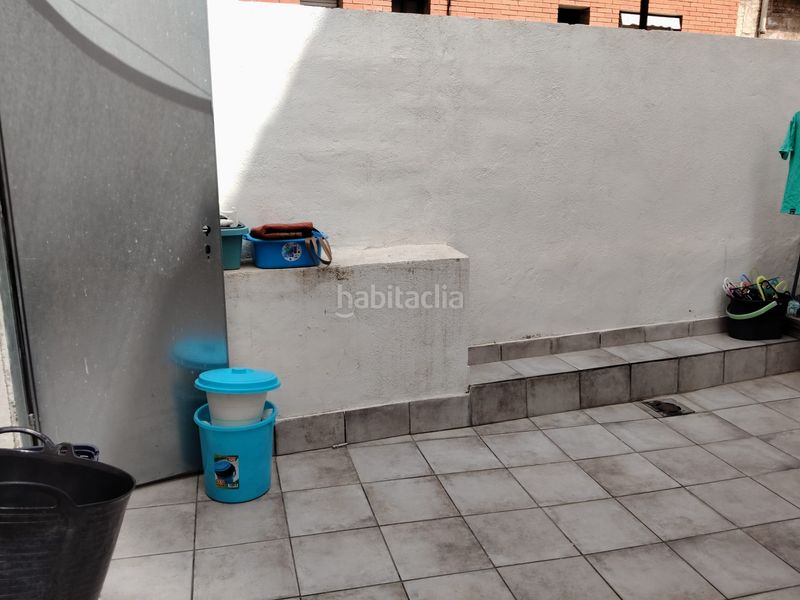Foto 7e9056e7-2209-42b9-84ba-0e5a4d9db407. Casa aparellada a Llevant Reus