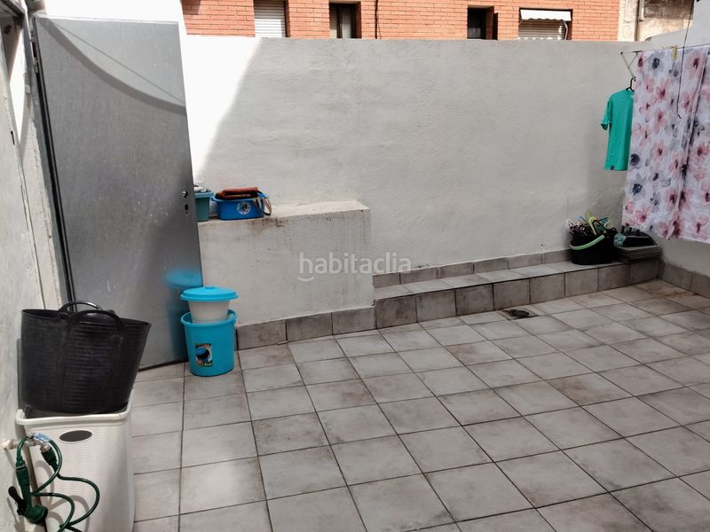 Foto dfa636ac-4548-4b75-b23a-4a1f7b5a5418. Casa aparellada a Llevant Reus