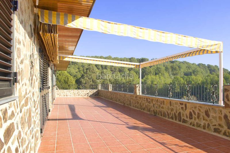 Foto 0a634110-0208-466d-b328-2502787a4f0f. Masia amb xemeneia calefacció aparcament piscina a Almoster