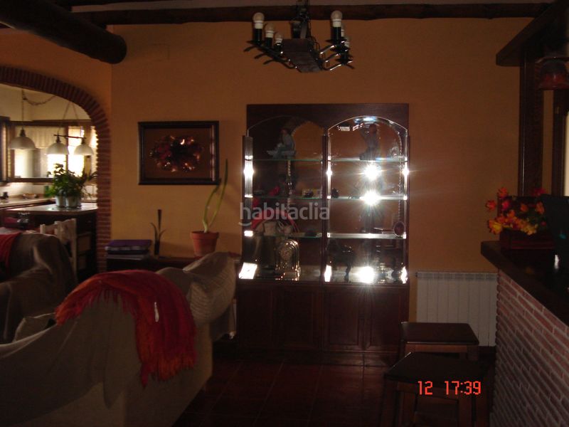 Foto a83f0f82-781f-4563-8607-67d08be3b565. Masia amb xemeneia calefacció aparcament piscina a Almoster
