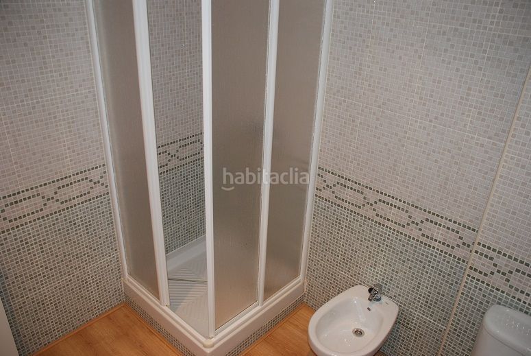Foto 297d6b43-b667-45dc-b11a-d62de064472d. Casa adossada amb calefacció piscina a Loranca Fuenlabrada