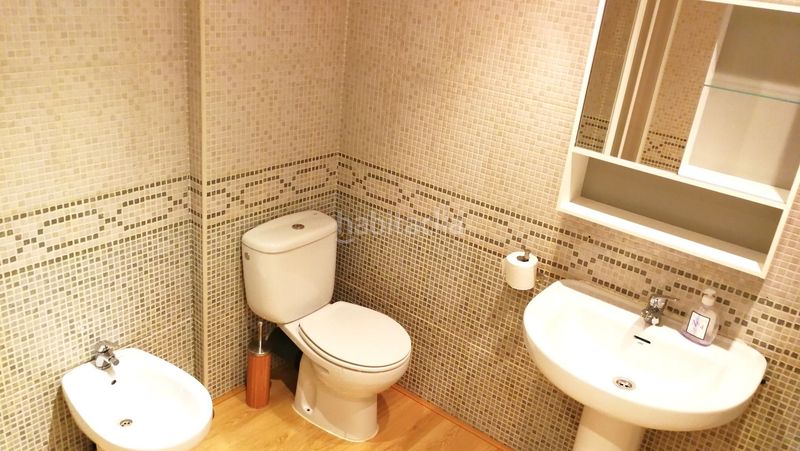 Foto 5c4438a2-f9a4-49ff-94aa-45258f9e750b. Casa adossada amb calefacció piscina a Loranca Fuenlabrada