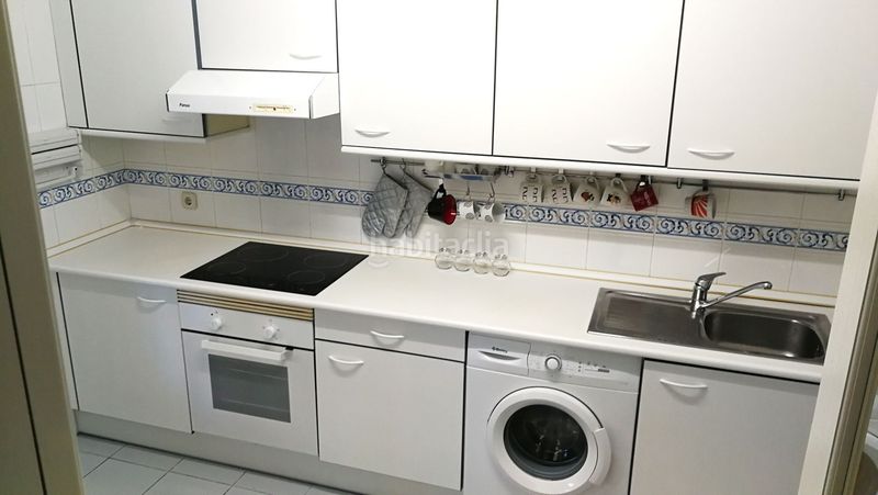 Foto 65b7e49d-3d3d-4a9f-a318-64970f5f2103. Casa adossada amb calefacció piscina a Loranca Fuenlabrada