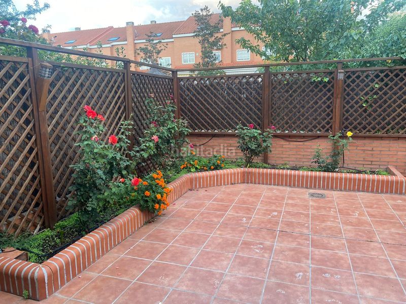 Foto 69d98189-57c6-4580-ba54-7ad2b187d7cd. Casa adossada amb calefacció piscina a Loranca Fuenlabrada