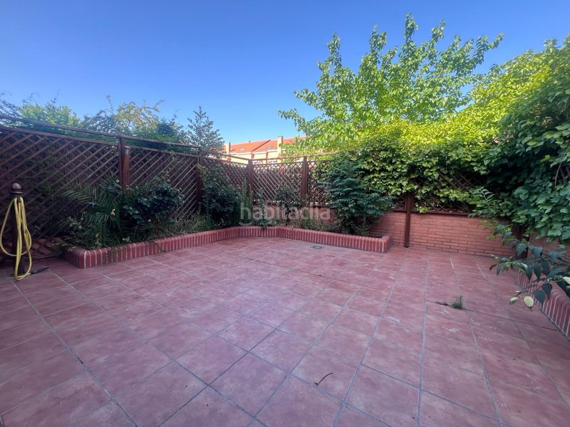 Foto 364a2f79-92ab-4428-a9e8-a026703d0500. Casa adossada amb calefacció piscina a Loranca Fuenlabrada
