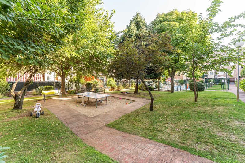 Foto ca661d6d-08c3-44b4-a2da-409abc94b3f4. Pis amb calefacció piscina a Zona El Caño Arroyomolinos