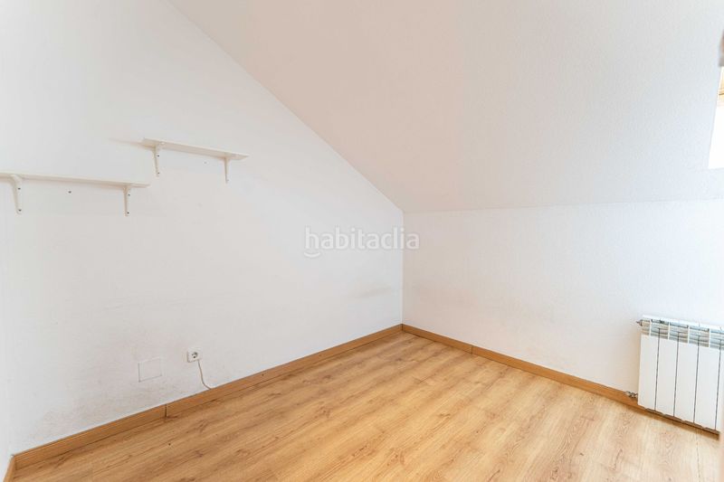 Foto 0d1c8425-d64e-47cb-a137-e7d3937ff047. Casa adossada amb calefacció piscina a Loranca Fuenlabrada