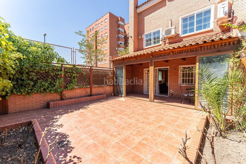 Foto a7d72bc8-11b4-4af6-a70b-8d4e8410a1c7. Casa adossada amb calefacció piscina a Loranca Fuenlabrada