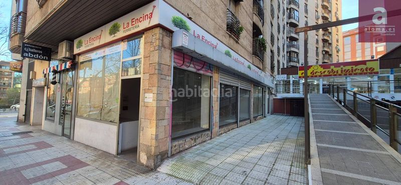 Foto 372fd0b0-6dd8-483b-8fc0-9e02e935f229. Lloguer local comercial a Centro Cáceres
