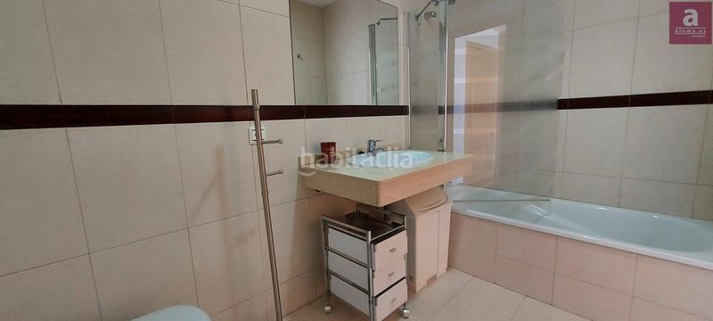 Foto 498df9ac-17c2-43c8-990d-7551def55b1c. Rent penthouse with heating parking in Centro Cáceres