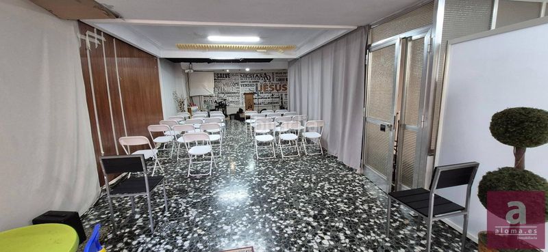 Foto 50d615a8-284c-45e3-882a-0cef4c80b3bb. Local comercial a Centro Cáceres