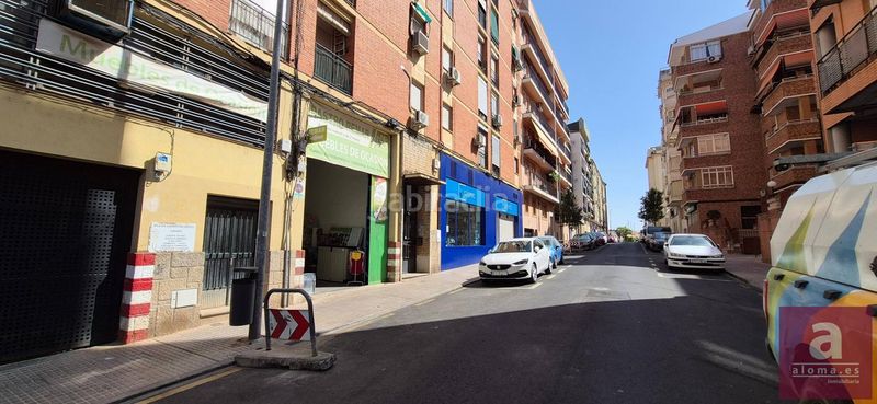 Foto c45084c6-6439-42d0-b2e4-b5cccb395f22. Local comercial a Centro Cáceres