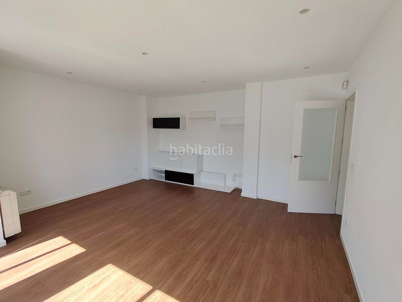 Foto 737f6cf6-6082-4058-b239-67ce7ab0544e. Rent flat with heating in San Isidro Getafe
