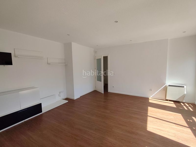Foto eed96c8e-8065-4238-b0b2-48609c06ccc0. Rent flat with heating in San Isidro Getafe