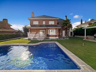 Casa  Calle sacedón. Chalet independiente en venta en el casar