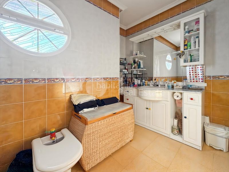 Foto e5eaa4ab-d4fd-45a6-82c0-93df44b16b67. Casa amb calefacció piscina a Casar (El)