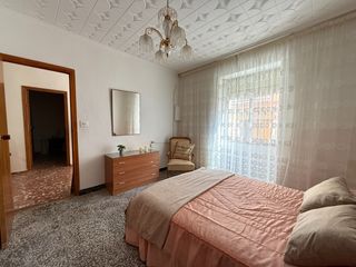 Casa adossada a Aielo de Malferit. Casa de pueblo con gran potencial