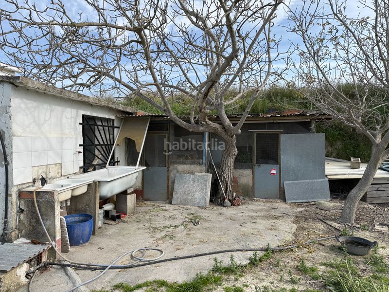 Foto 728f6b8f-2afd-4d13-a746-9016957f0c1a. Masia amb xemeneia aparcament piscina a Albaida