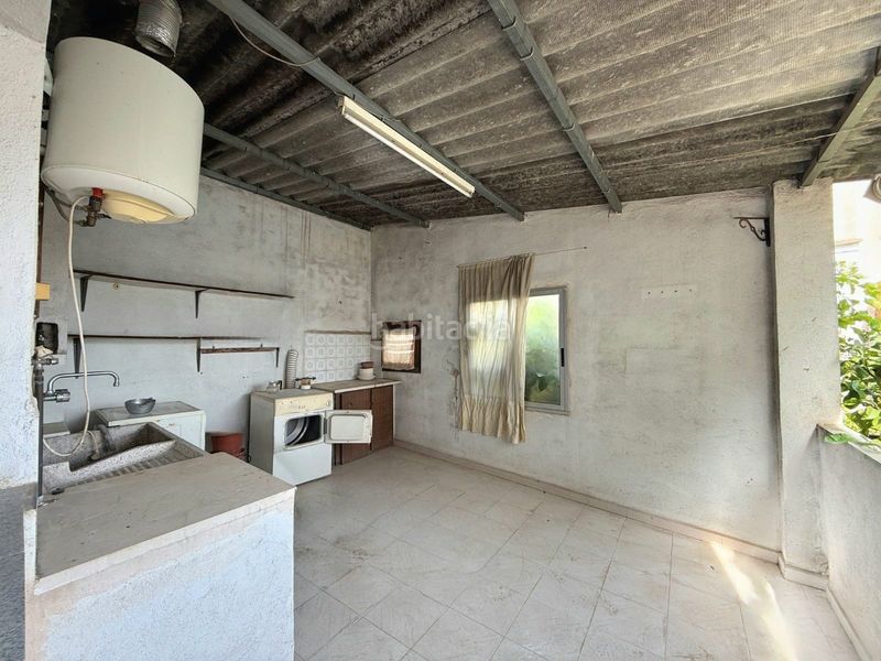 Foto d3836d9d-f0e3-49be-be15-5da16a6d771b. Casa adossada amb xemeneia aparcament a Pobla del Duc (la)