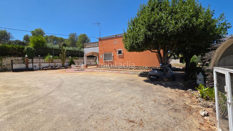 Foto ce14462f-8318-41be-993a-161c1c70f0ad. Xalet amb xemeneia aparcament piscina a Santa Ana Ontinyent