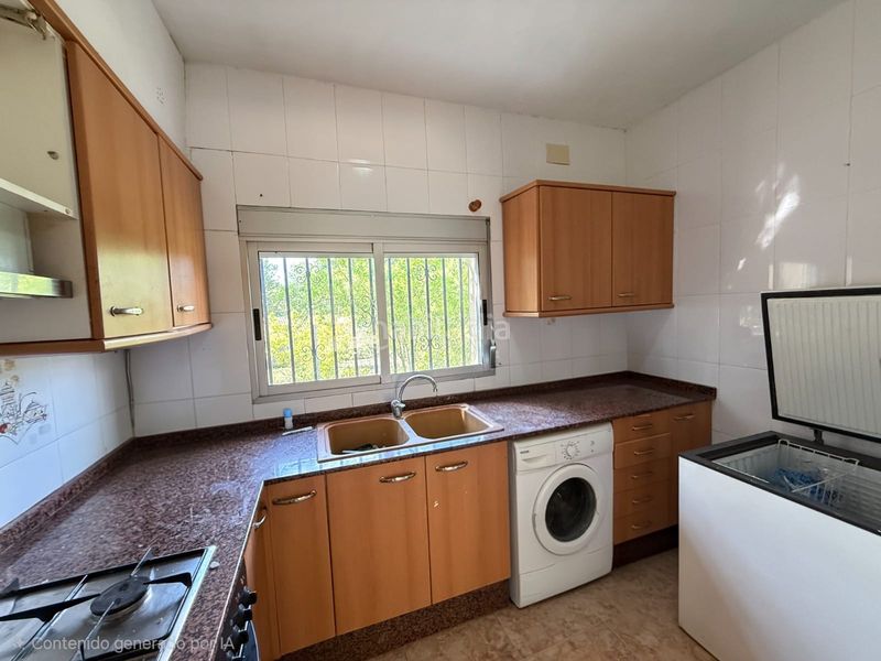 Foto b0fe334b-bcbb-418a-8942-298c61bf54db. Chalet  en El Pilar Ontinyent