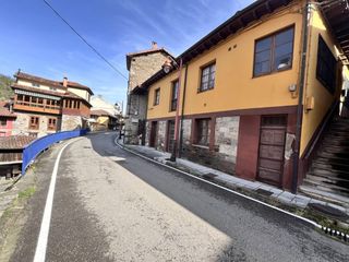 Haus en Quir�s