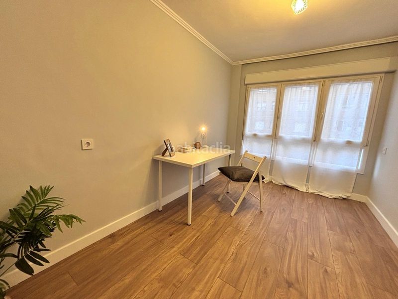 Foto 463c14b4-36bb-4e4d-86cd-8ca1e4c37d02. Pis amb calefacció aparcament a El Bibio - Parque Gijón