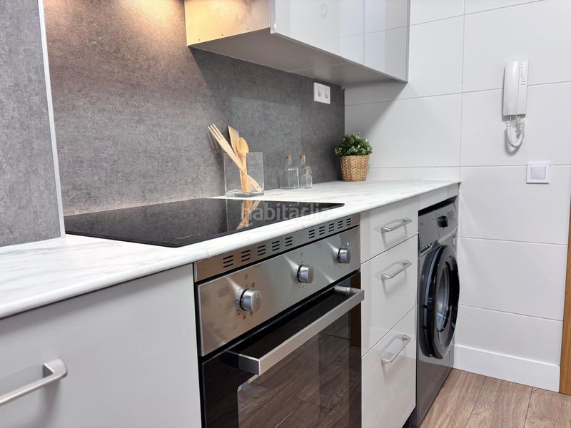 Foto 57a18908-c9a0-4130-bfd8-e37b2592d141. Pis amb calefacció aparcament a El Bibio - Parque Gijón