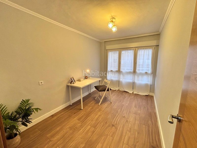 Foto ab8a3d92-3ae2-44bd-8a65-362db867ae00. Pis amb calefacció aparcament a El Bibio - Parque Gijón