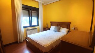 Miete Etagenwohnung in Requejo - Rozaes - Oñón. Piso en alquiler en mieres  luminoso, cómodo y con facil aparcam