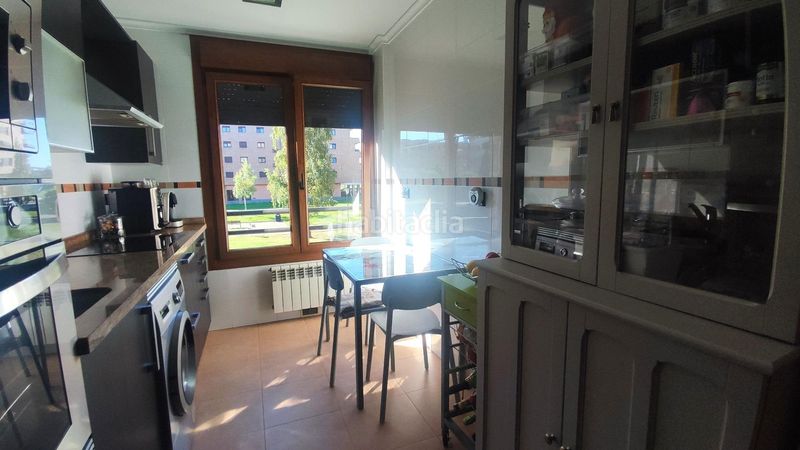 Foto 61a14aa6-d534-4ef2-a8cb-1a7dcd15eb7f. Appartement avec chauffage parking dans La Calzada Gijón