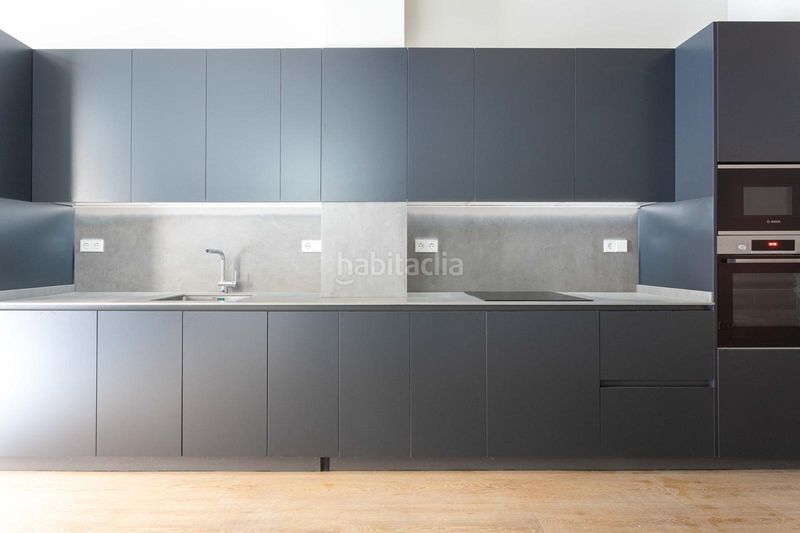 Foto 58f869b0-de92-49ac-a478-41037b3da04b. Planta baixa a Sants-Badal Barcelona