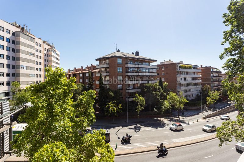 Foto 85237899-3e26-480c-8cab-d2e5afa90c96. Pis amb calefacció aparcament a Tres Torres Barcelona