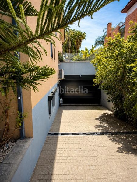 Foto 013d1705-70bb-4a14-9c79-433305744015. Xalet amb calefacció aparcament piscina a Gava Mar Gavà